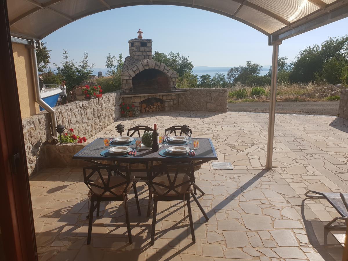 Suzana Apartman Omisalj
